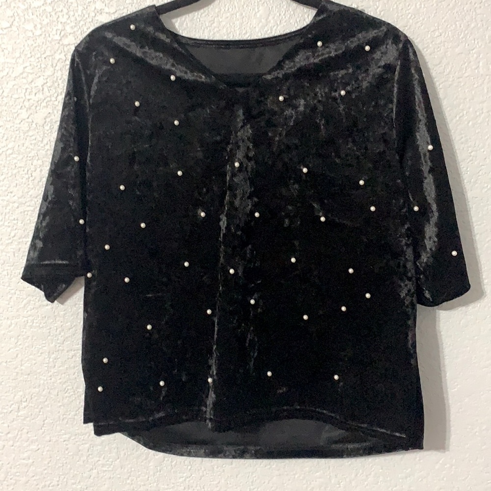 Velvet cropped top with pearl detailing